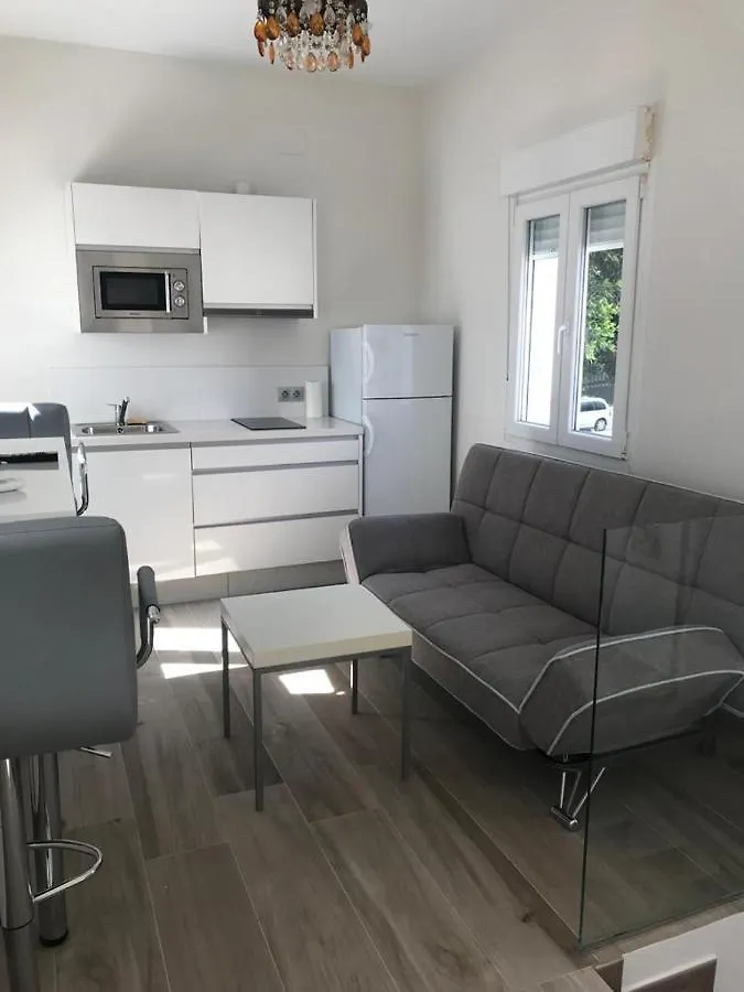 Estudio Junto A Paseo Maritimo Antonio Banderas