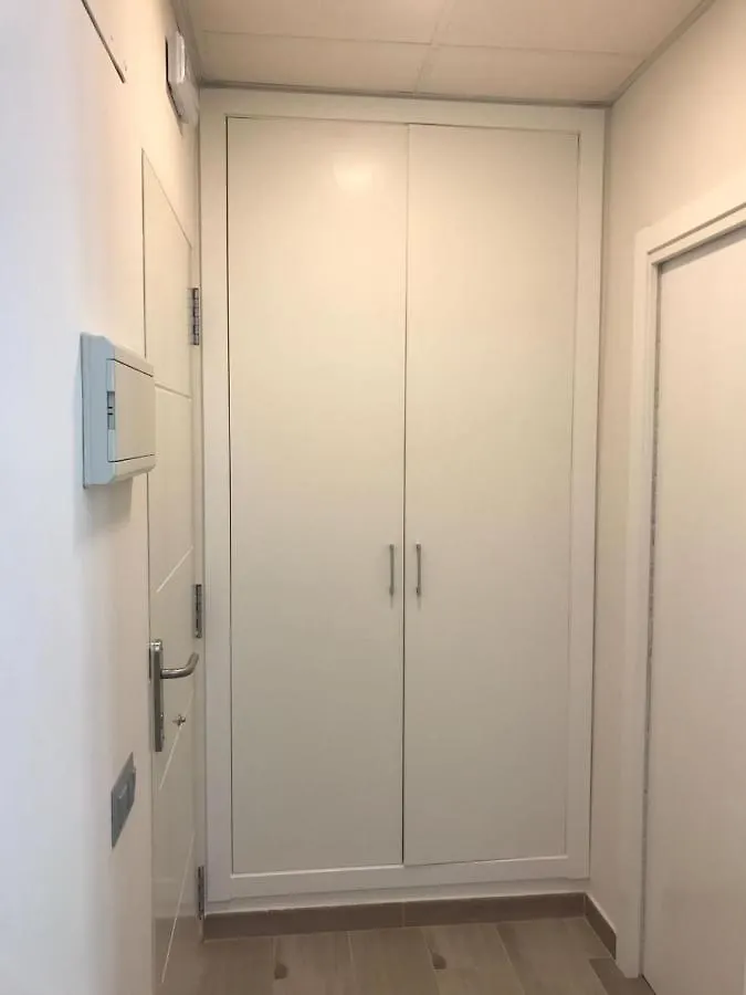 Estudio Junto A Paseo Maritimo Antonio Banderas Spain